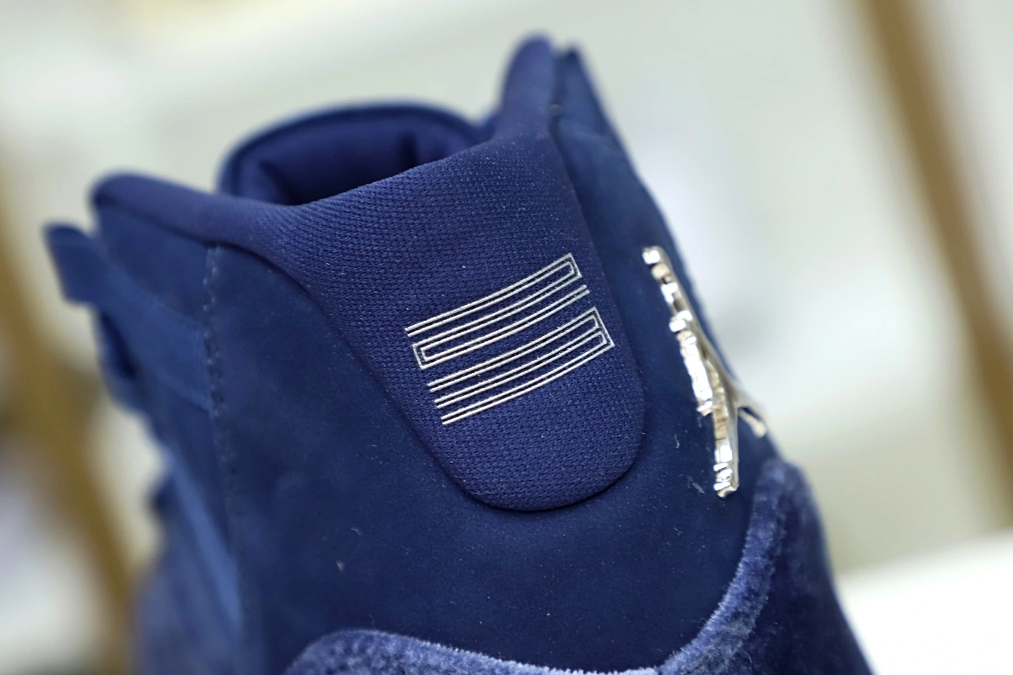 NAVY AIR MIDNIGHT 11 RETRO JORDAN 1022